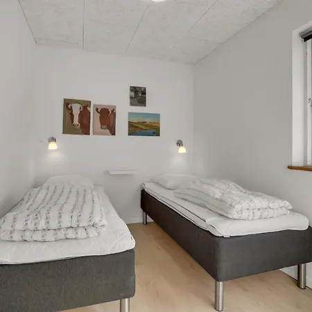 Milda - 100m From The Sea By Interhome Feriehus