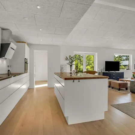 Milda - 100m From The Sea By Interhome * Bøtø By